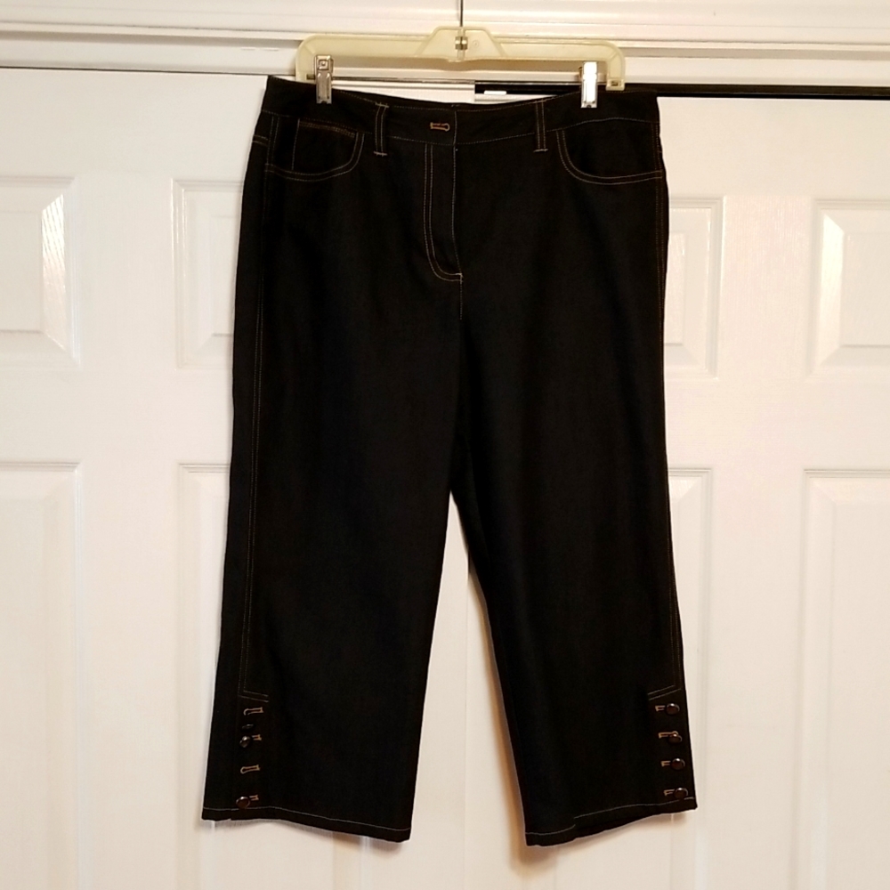 Larry Levine Black Jean Strech Crop Pants 12